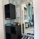 アパート Drop House - One Bedroom *