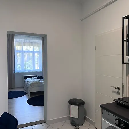 Drop House - One Bedroom