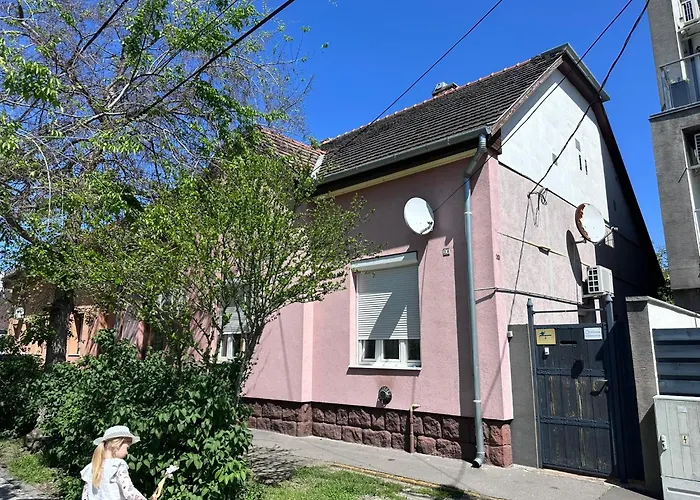 Drop House - One Bedroom *